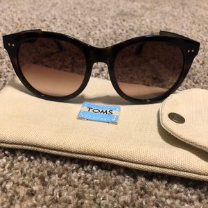 Tom’s Margeaux Sunglasses